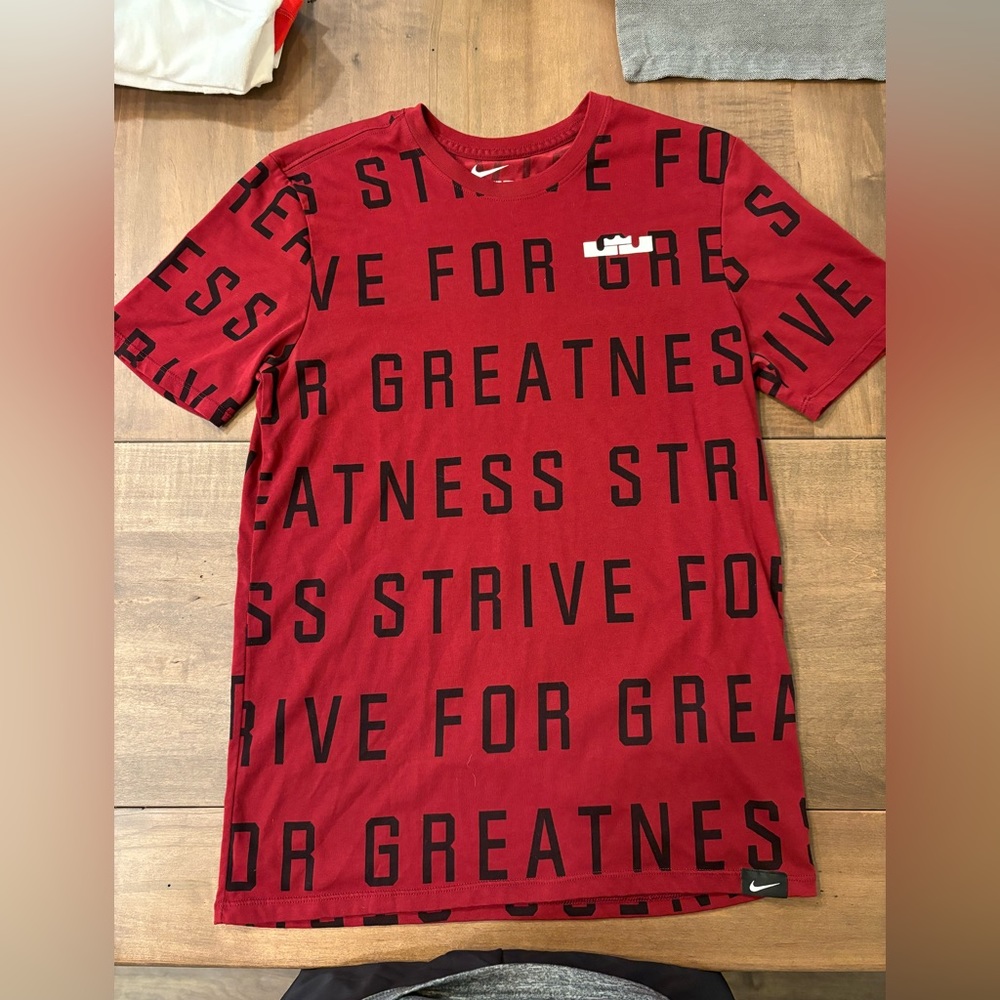 LeBron James “Strive For Greatness” Tee